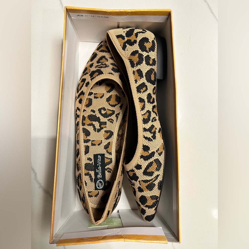 Bella Vita Leopard Print Women's Flats